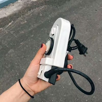 1.5m Lunghezza del cavo 220W Potenza ferro asciutto per stiratura portatile e conveniente