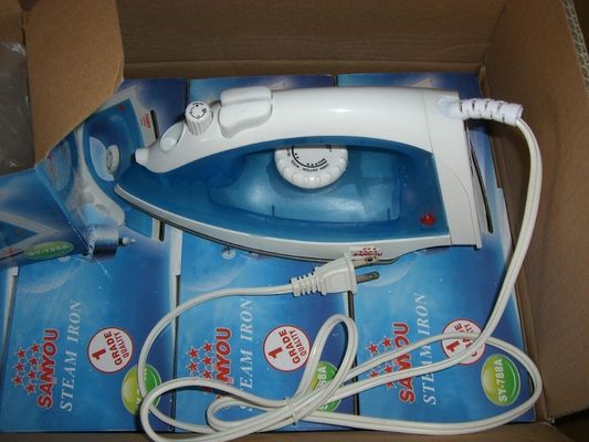 Migliora il tuo gioco di stiratura con LM-788A Steam Iron 1,50m lunghezza del cavo