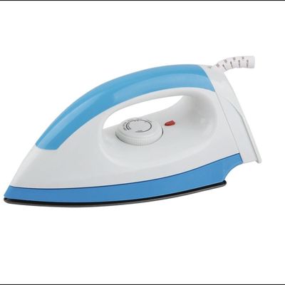 Ferro elettrico per uso domestico da 230 V per la stiratura a secco o a spruzzo
